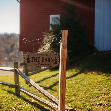 The Barn At Evermore: Riverfront Retreat W/Hot Tub Лурей Екстериор снимка
